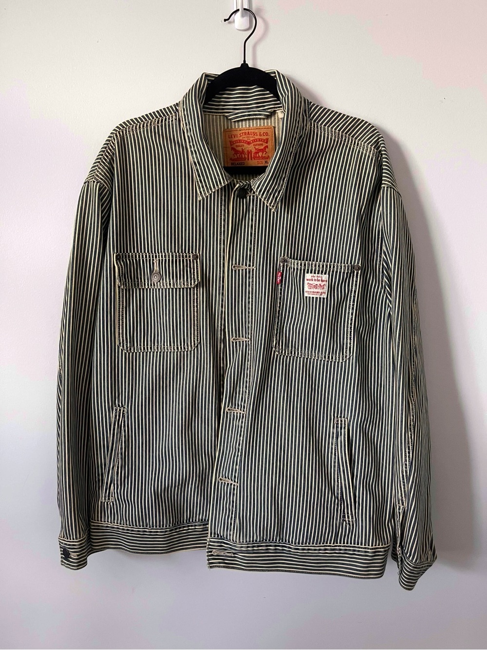 Levi's Men's sunrise trucker